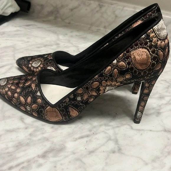 Alice + Olivia Embroidered Pumps Heels- Size 41.women black gold Boho Ball Party - Picture 3 of 10